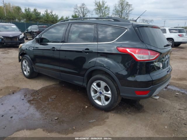 1FMCU9GX0FUB04185 Ford ESCAPE SE