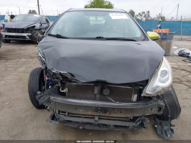 JTDKDTB38G1122521 Toyota Prius C Persona Series