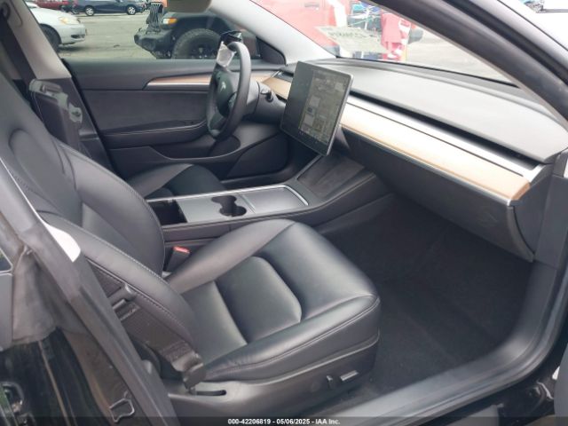 2021 TESLA MODEL 3 5YJ3E1EBXMF050068 Photo 4