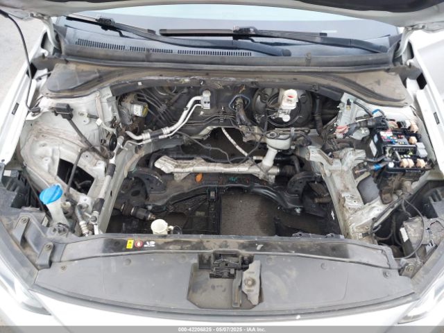 5NPD84LF7JH225246 Hyundai ELANTRA SEL