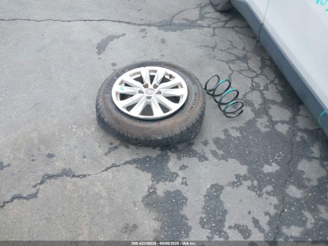 7MUBAABG2NV030200 Toyota Corolla Cross Le