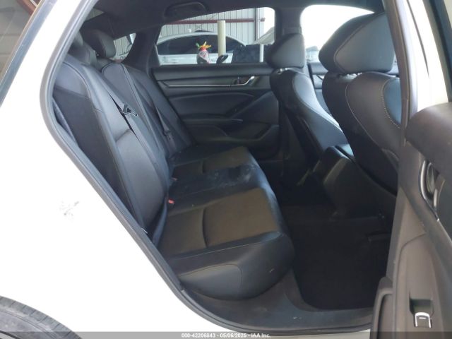 1HGCV1F37JA233960 Honda Accord Sport