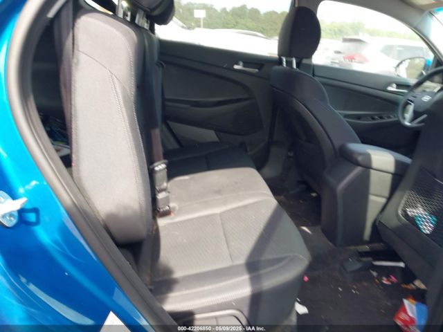 KM8J2CA42LU087393 Hyundai TUCSON SE