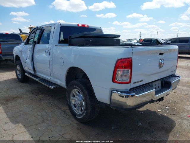 2022 RAM 2500 3C6UR5DJ4NG119915 Photo 2