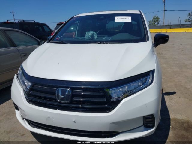 5FNRL6H74PB070034 Honda Odyssey Sport