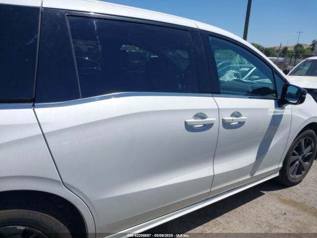 5FNRL6H74PB070034 Honda Odyssey Sport