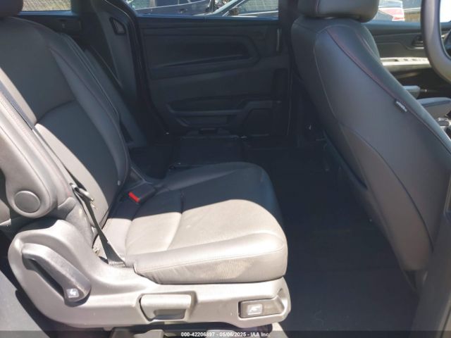 5FNRL6H74PB070034 Honda Odyssey Sport