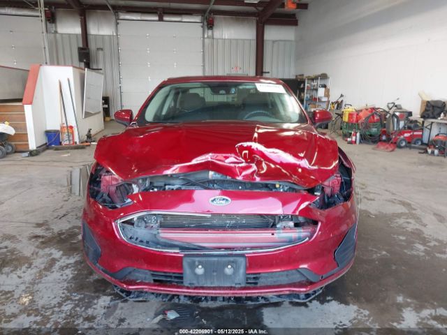 3FA6P0T92KR216957 Ford FUSION SE