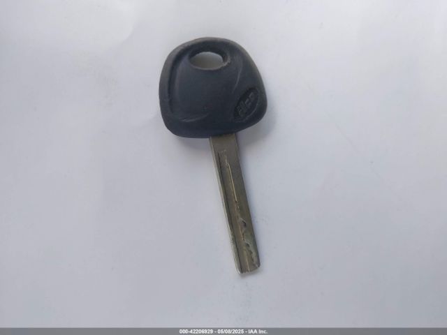 KMHD35LH4GU315096 Hyundai ELANTRA GT