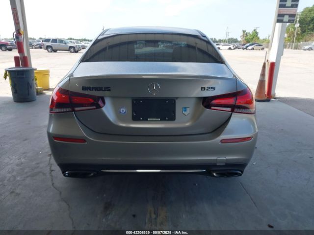 W1K3G4EB8LW045222 Mercedes-Benz A 220