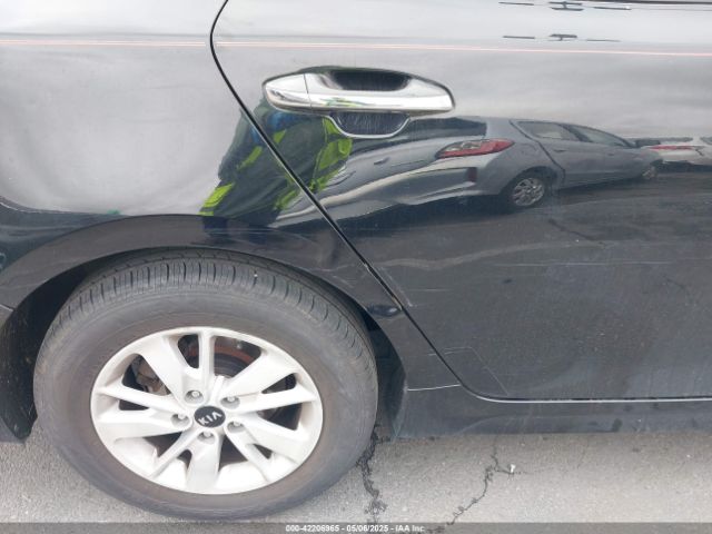 5XXGT4L37HG150300 KIA Optima Lx