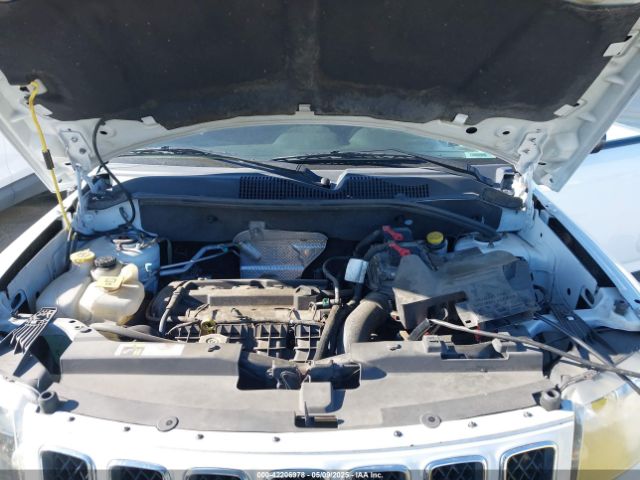 1C4NJCBA5GD615592 Jeep Compass Sport