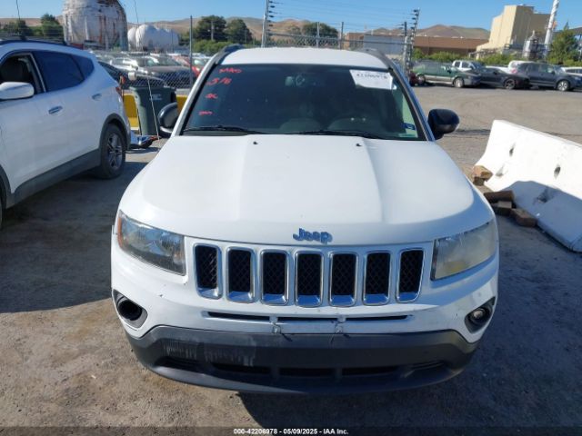 1C4NJCBA5GD615592 Jeep Compass Sport