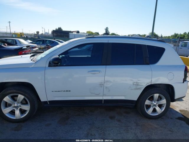 1C4NJCBA5GD615592 Jeep Compass Sport