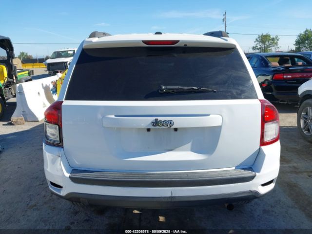 1C4NJCBA5GD615592 Jeep Compass Sport