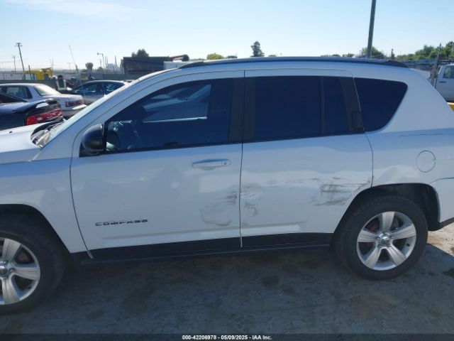 1C4NJCBA5GD615592 Jeep Compass Sport