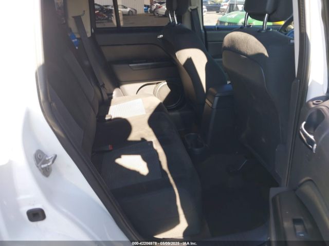 1C4NJCBA5GD615592 Jeep Compass Sport