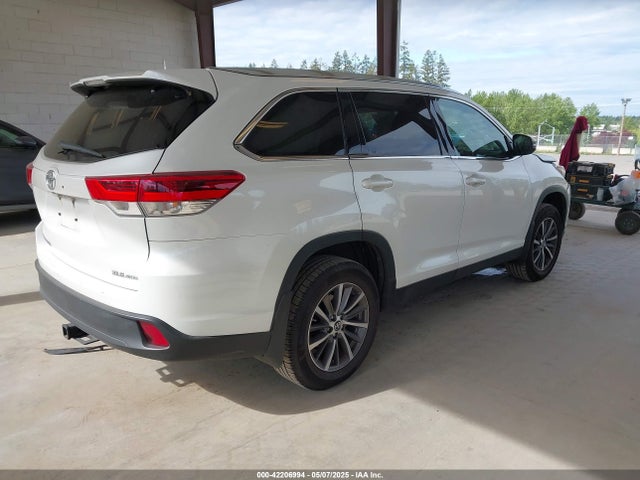 5TDJZRFH2KS588298 Toyota Highlander Xle