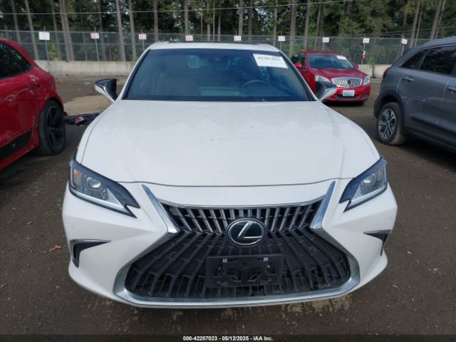 58AD11D17RU012342 Lexus ES 250