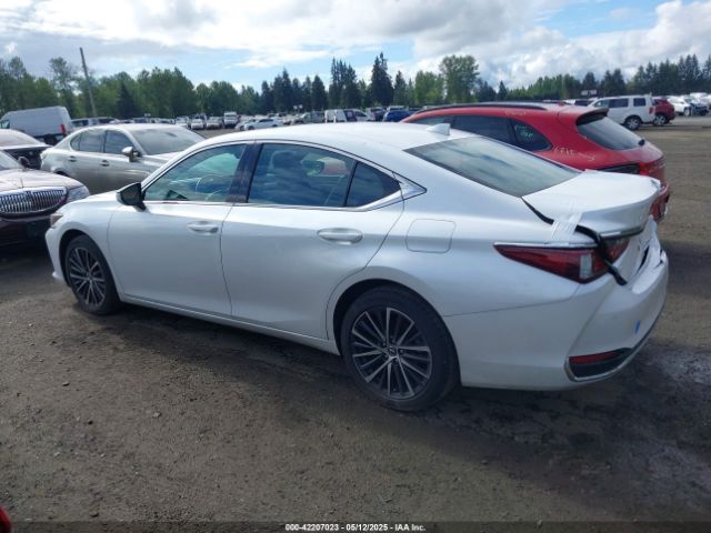 58AD11D17RU012342 Lexus ES 250