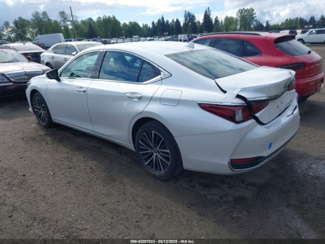 58AD11D17RU012342 Lexus ES 250