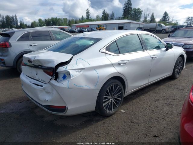 58AD11D17RU012342 Lexus ES 250