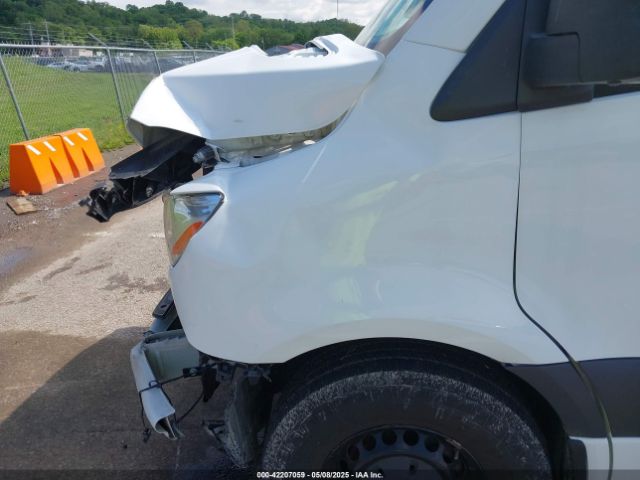 W1Y70BGY9NT088568 Mercedes-Benz Sprinter 1500 Standard Roof I4