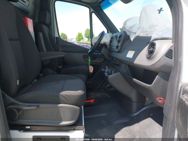 W1Y70BGY9NT088568 Mercedes-Benz Sprinter 1500 Standard Roof I4