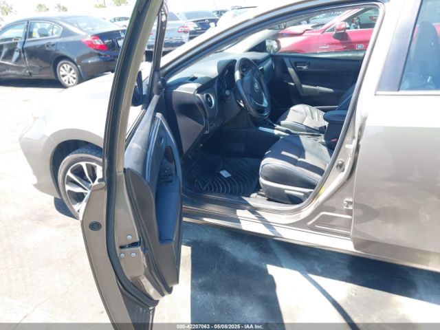 5YFBURHE7JP775209 Toyota COROLLA SE