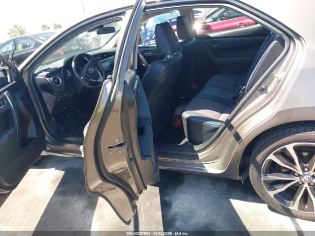 5YFBURHE7JP775209 Toyota COROLLA SE