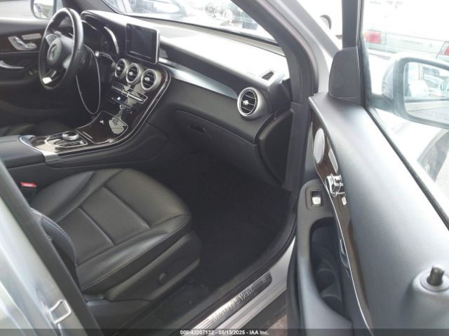 2019 MERCEDES-BENZ GLC 300 WDC0G4JB4KV129605 Photo 4