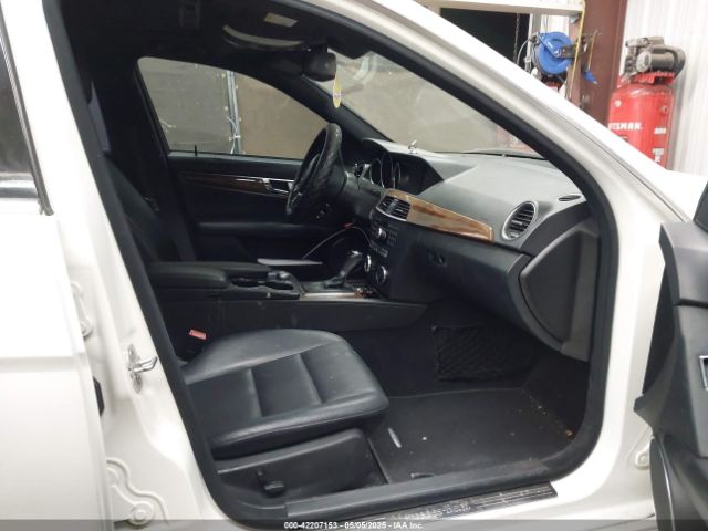 2012 MERCEDES-BENZ C 250 WDDGF4HB6CA614243 Photo 4