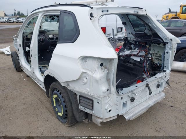 2021 BMW X5 5UXCR4C04M9E59279 Photo 2