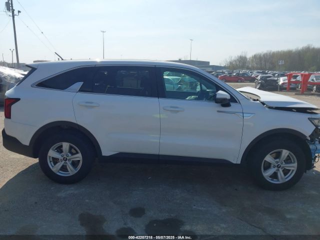 5XYRGDLC5NG103948 KIA SORENTO LX