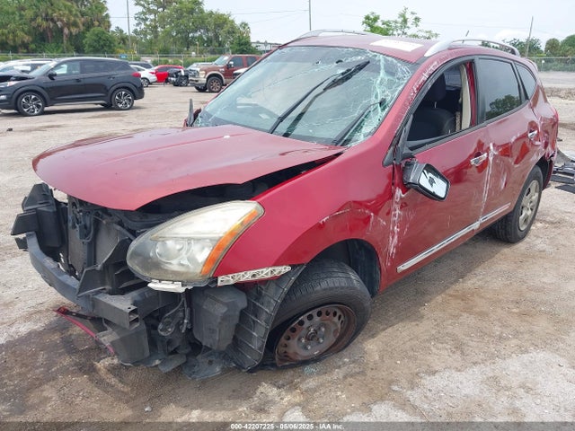 JN8AS5MT0FW655219 Nissan Rogue Select S