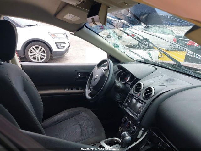 JN8AS5MT0FW655219 Nissan Rogue Select S