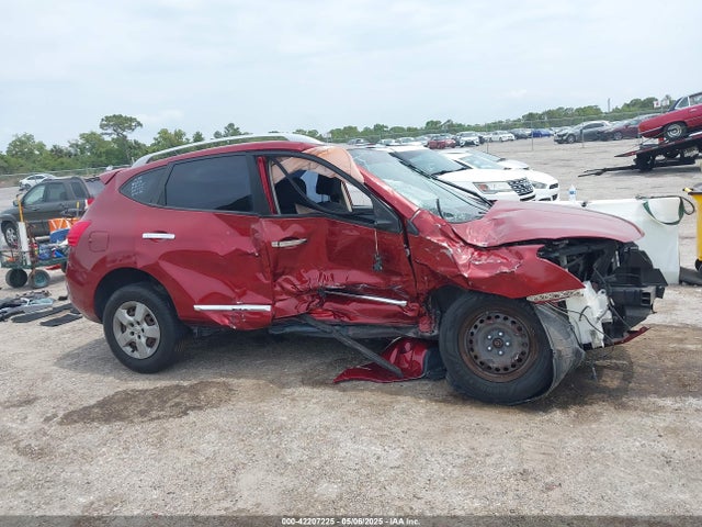 JN8AS5MT0FW655219 Nissan Rogue Select S