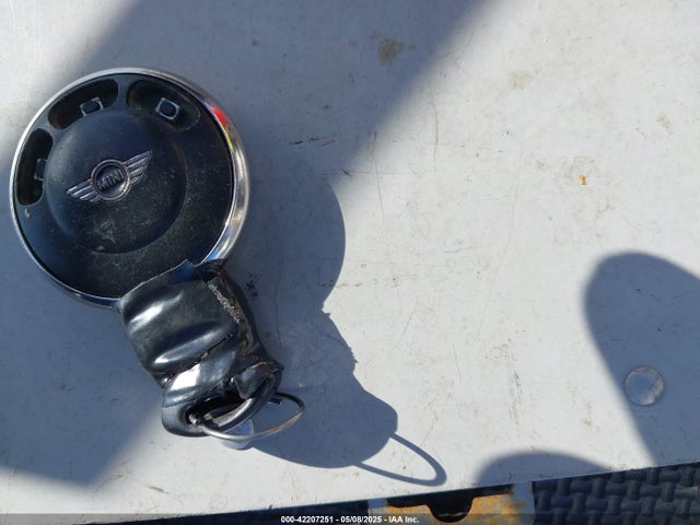 2011 MINI COOPER WMWSU3C51BT095415 Photo 10