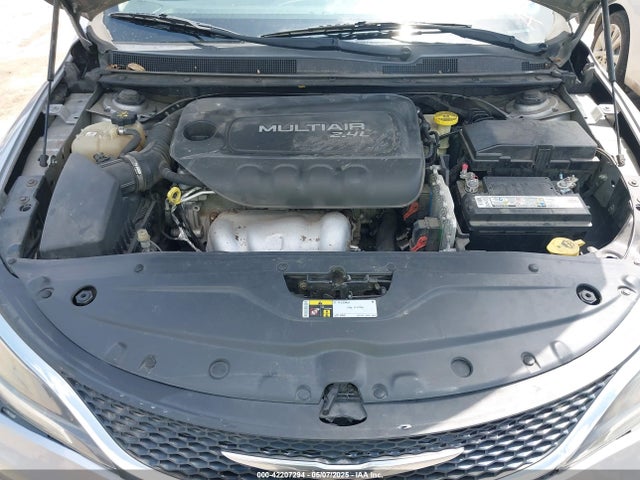 1C3CCCAB3FN602753 Chrysler 200 Limited
