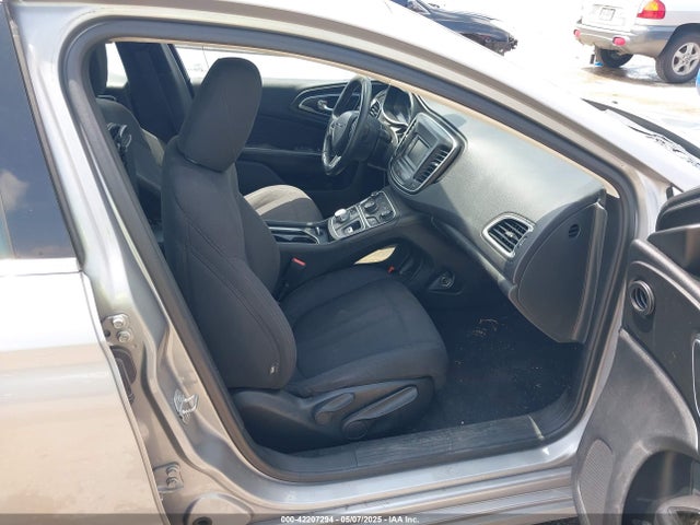 1C3CCCAB3FN602753 Chrysler 200 Limited