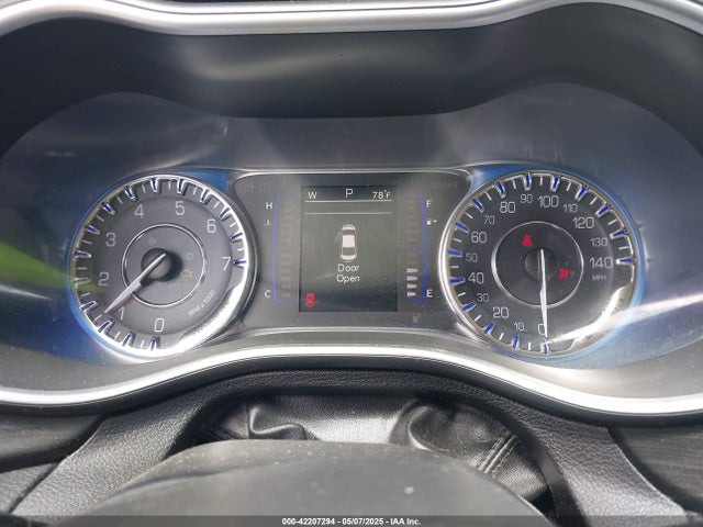 1C3CCCAB3FN602753 Chrysler 200 Limited