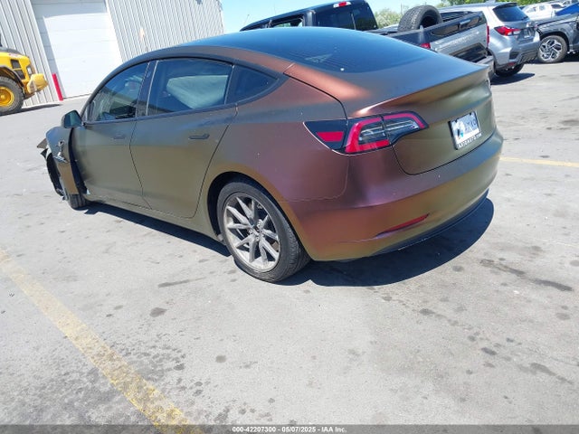 2018 TESLA MODEL 3 5YJ3E1EB5JF112603 Photo 2