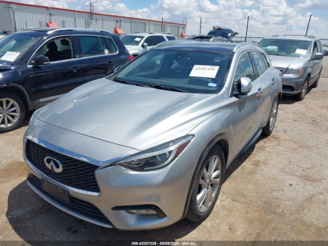 SJKCH5CP5HA027550 Infiniti Qx30 Premium