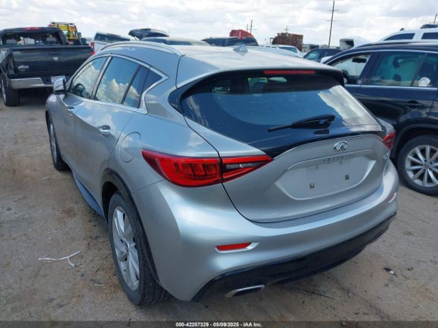 SJKCH5CP5HA027550 Infiniti Qx30 Premium