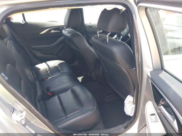 SJKCH5CP5HA027550 Infiniti Qx30 Premium