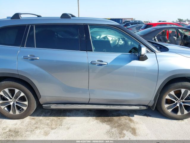 5TDGZRAH4MS073193 Toyota Highlander Xle
