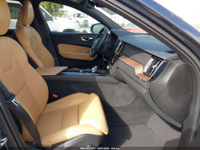 YV4BR0DL5M1820896 Volvo Xc60 Recharge Plug-in Hybrid T8 Inscription