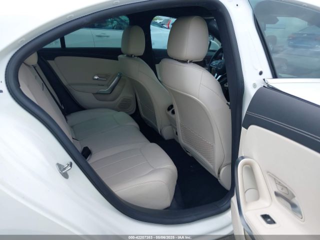 W1K5J4GB4NN321833 Mercedes-Benz m260