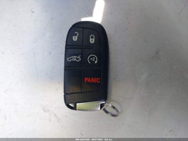 2023 CHRYSLER 300 2C3CCAPJ0PH501084 Photo 10