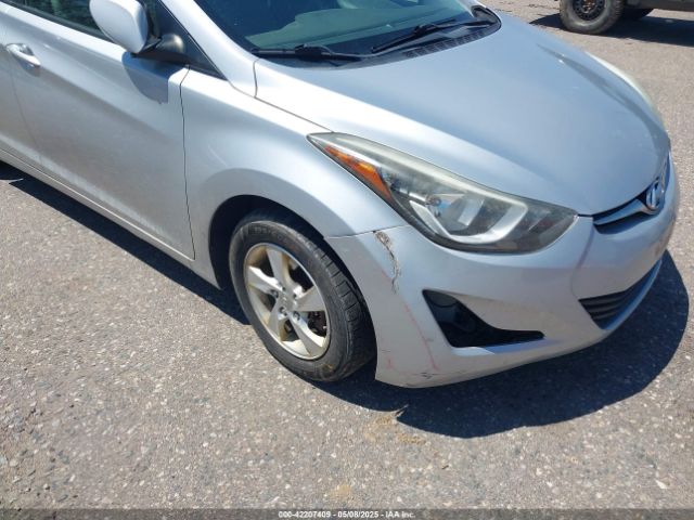 5NPDH4AE2EH457074 Hyundai ELANTRA SE